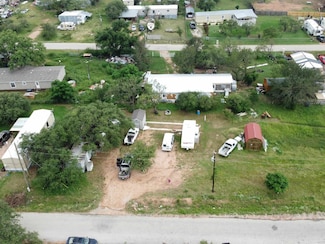601 Breezy Ln, Kingsland, TX 78639
