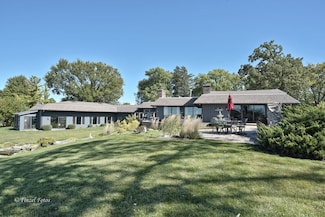 25660 W Columbia Bay Dr, Lake Villa, IL 60046
