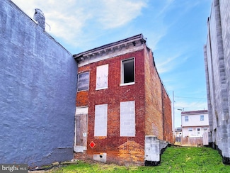 2104 Division St, Baltimore, MD 21217