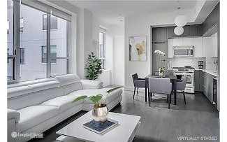 416 W 52nd St Unit 604, New York, NY 10019