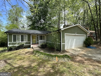 921 Hemingway Rd, Stone Mountain, GA 30088