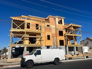 101 N Exeter Ave, Margate City, NJ 08402