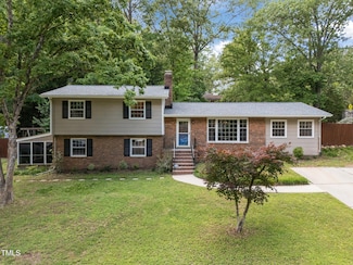 600 Longleaf Dr, Chapel Hill, NC 27517