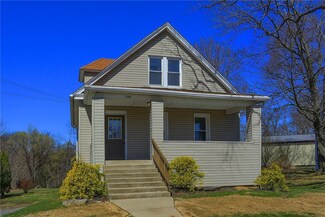 112 Wurtem Way, Ellwood City, PA 16117