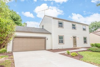 1421 Carleton Ave, Naperville, IL 60565