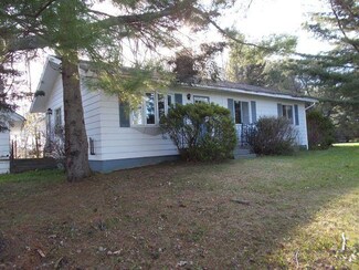 158 Garland Rd, Mapleton, ME 04757