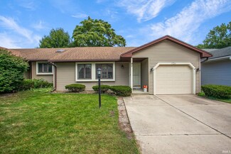 1724 Lowell Wood W, Mishawaka, IN 46545
