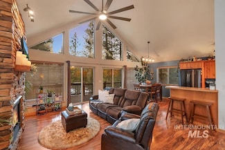 3907 Yarrow Dr, New Meadows, ID 83654