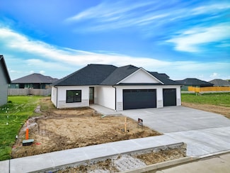 3520 Honey Shoal Dr, Columbia, MO 65202