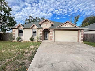 1530 Dearing St, Port Neches, TX 77651