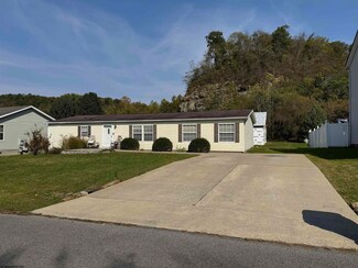117 Overlook Dr, Clarksburg, WV 26301