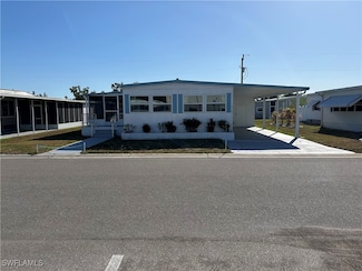 2755 Deerfield Dr, North Fort Myers, FL 33917