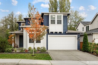 2467 NE Sunnymede St, Poulsbo, WA 98370
