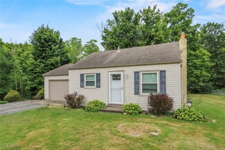 3138 Diana Dr, Canfield, OH 44406