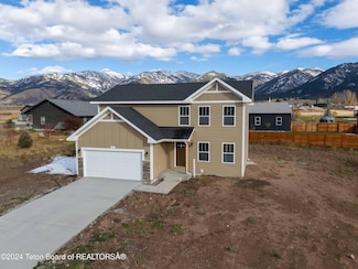 147 Caribou Peak Loop, Etna, WY 83118