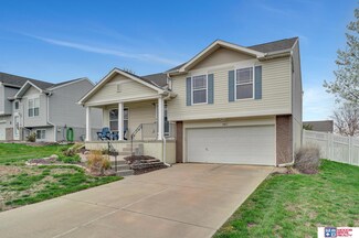 16102 Black Walnut St, Omaha, NE 68136