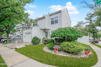 214 Forest Green, Staten Island, NY 10312