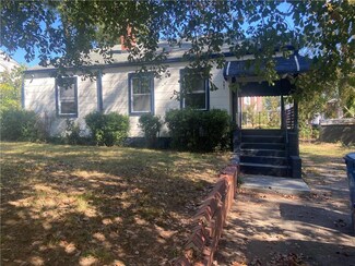 541 W Lake Ave NW, Atlanta, GA 30318