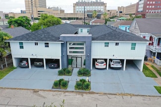 912 Church St, Galveston, TX 77550