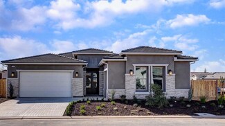 1742 N Applegate Ave, Clovis, CA 93619