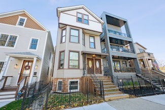 1753 W Cornelia Ave, Chicago, IL 60657