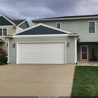 606 Sawgrass St, Yankton, SD 57078