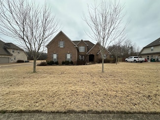 198 Flagstone Dr, Jackson, TN 38305
