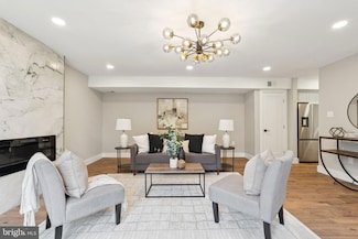 4536 Conwell Dr, Annandale, VA 22003