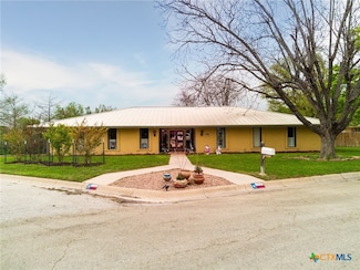 112 Skipcha Trail, Lampasas, TX 76550