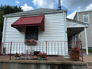 505 Hurck St, Saint Louis, MO 63111
