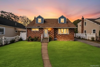 511 Northern Pkwy, Uniondale, NY 11553