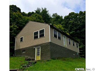 5250 Otisco Rd, Tully, NY 13159