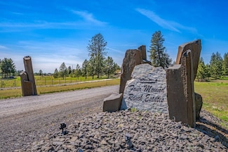 20122 W Johnson Ln, Nine Mile Falls, WA 99026