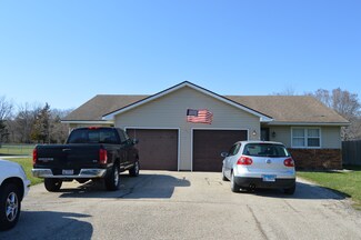 155 Valley View Dr, Seneca, IL 61360