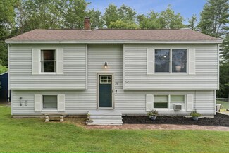 25 Memorial St, Lisbon, ME 04250