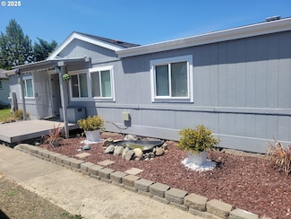 160 Broken Bow Ct, Myrtle Creek, OR 97457