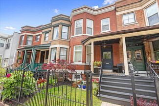 3828 N Wilton Ave, Chicago, IL 60613