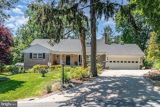 4409 Plymouth St, Harrisburg, PA 17109