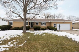 63 Fairways Blvd, Buffalo, NY 14221