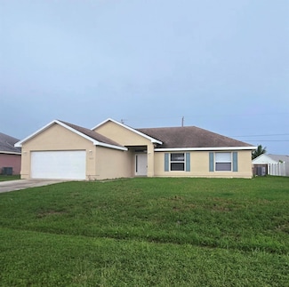 737 SW Jordin Ave, Port Saint Lucie, FL 34953