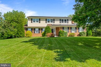 1 Dorothy Dr, Bear, DE 19701