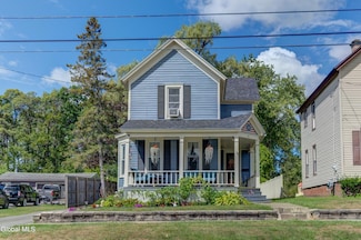 35 Yost St, Johnstown, NY 12095