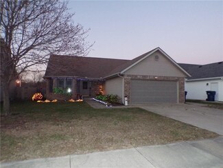 2290 Cailynn Dr, Terre Haute, IN 47802