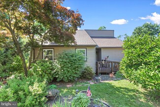 3244 Ridgeway Rd, Harrisburg, PA 17109