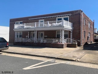 7 S Avolyn Ave, Ventnor City, NJ 08406