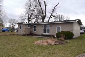 740 Lane 275 Turkey Lake, Hudson, IN 46747