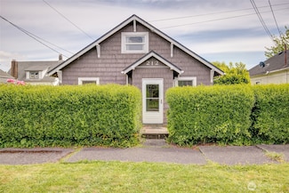 212 Hayes St, Hoquiam, WA 98550