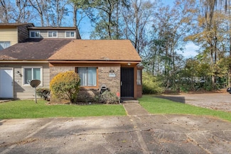 1830 Falconcrest St, Tallahassee, FL 32303