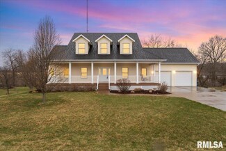 16 E Meadow Creek Ln, Lynn Center, IL 61262