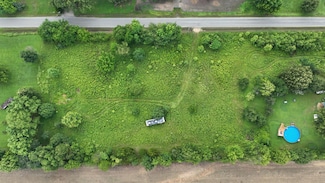 11 Carnes Rd, Trenton, TN 38382